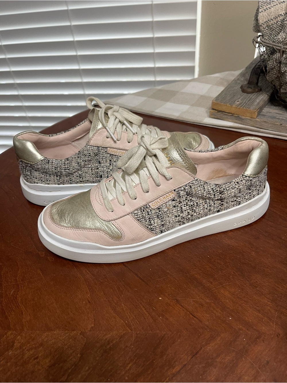 EUC Cole Haan GrandPro Rally Court Sneaker Metallic Gold Tweed Pink